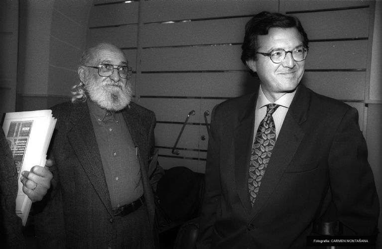 Paulo Freire amb Joan Romero (Conseller d'Educació i Ciència de la Generalitat Valenciana). Autoria: Carmen Montañana