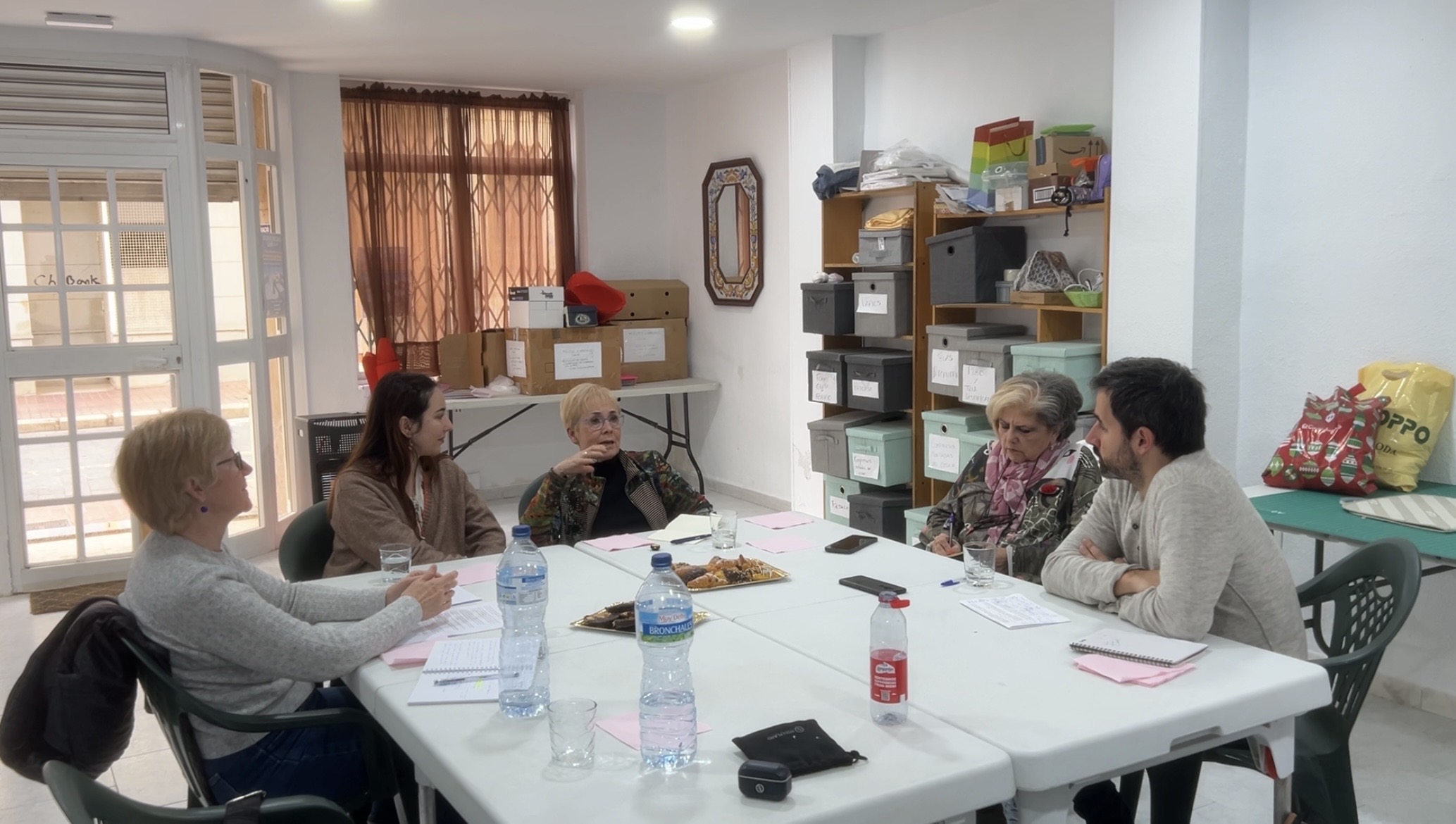 Imma Coscollà, Inés i Esther Pérez durant l'entrevista