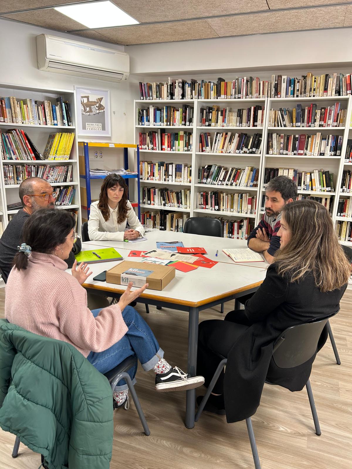 Entrevista al voltant del Kit Eduquem per la pau