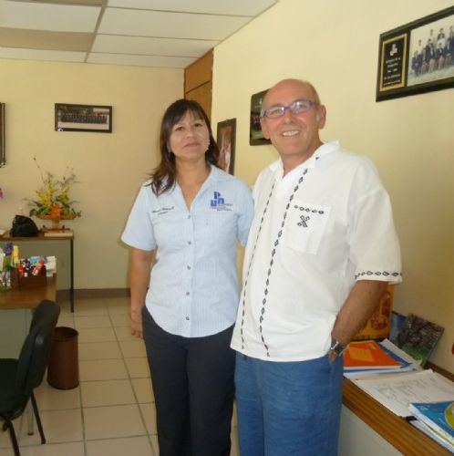 Jaume Carbonell Sebarroja en una visita a la Universidad Pedagógica Nacional (Mèxic).